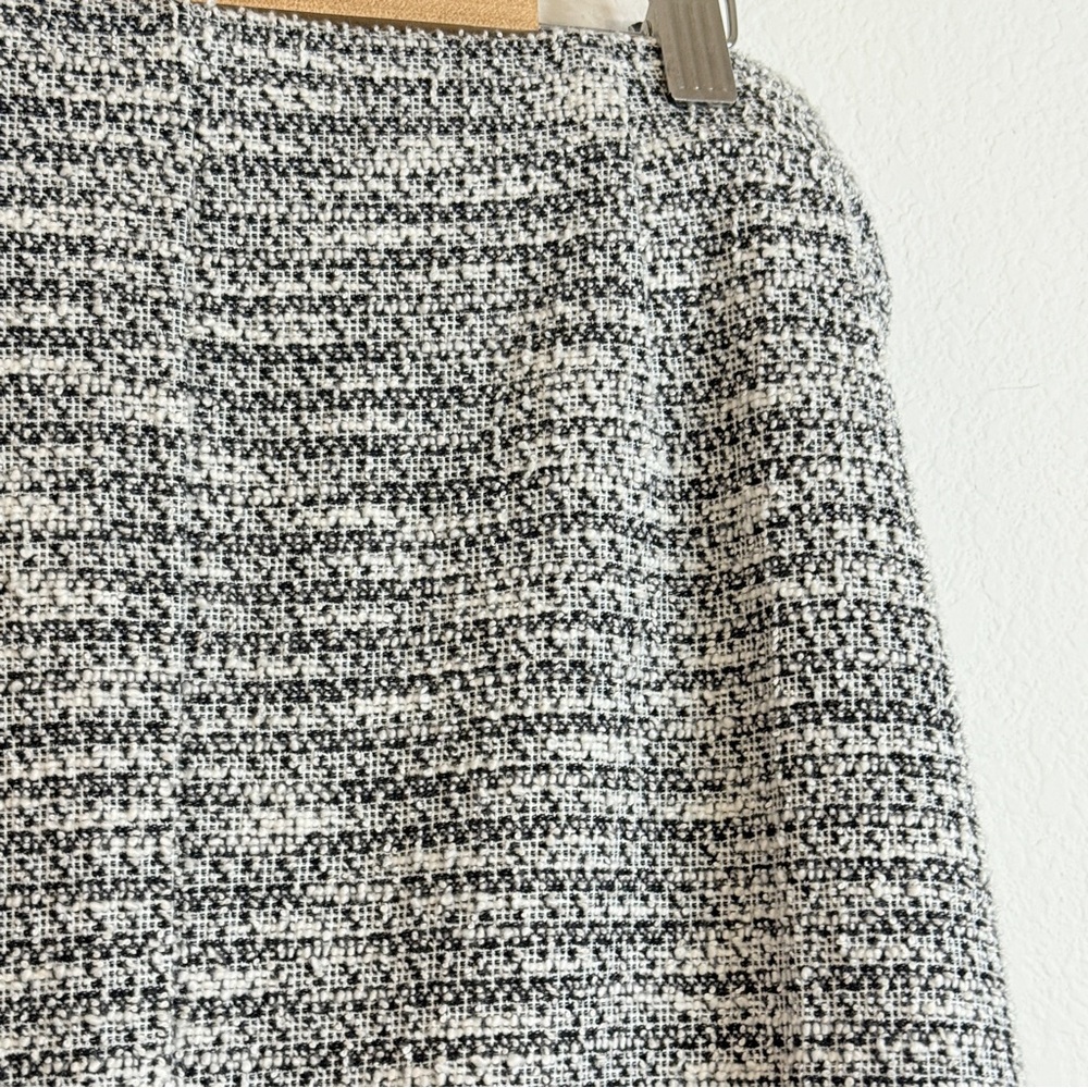 π Ann Taylor Factory Gray Tweed Knit Pencil Skirt 8 Stretch Lined Office Chic - Picture 14 of 16